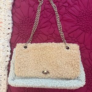 Chic Blue and Tan Chain Teddy Bear material Shoulder Bag